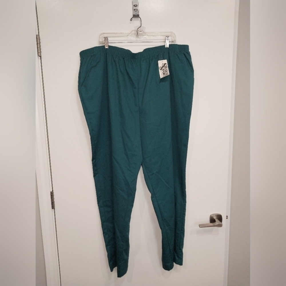 NWT Shaker Sport Green scrubs Pants Size 32W